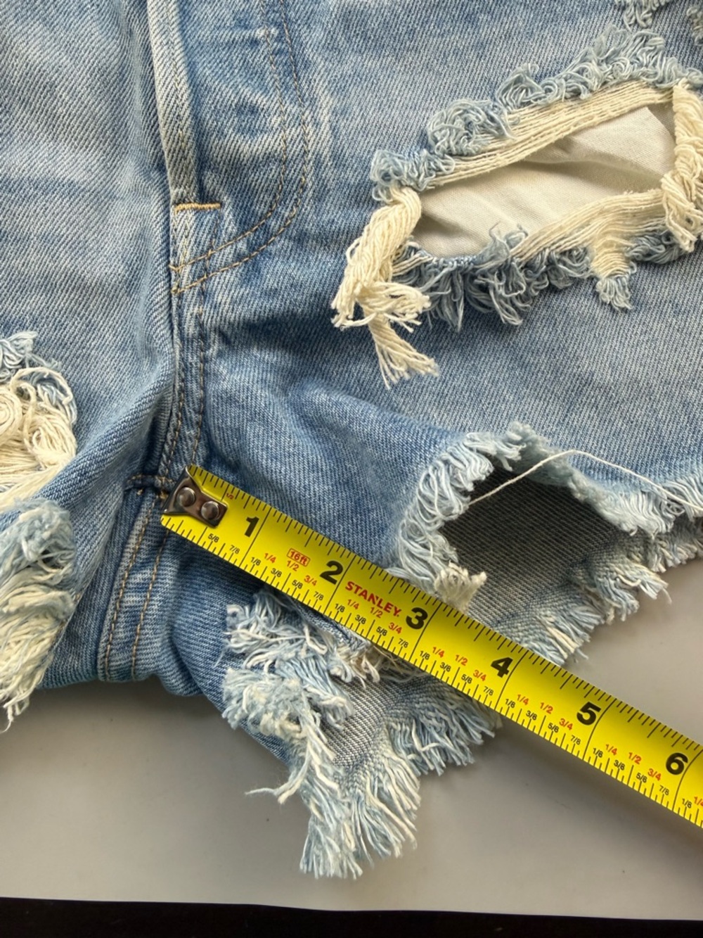 Levi’s 501 Original Cutoff Shorts Aritzia Distressed Denim Coastal Womens 24 - Picture 8 of 9